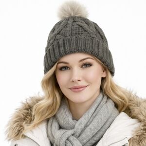 Nathaniel Cole Cable Knit Cuffed Beanie Hat with Fur Pom Pom in Gray